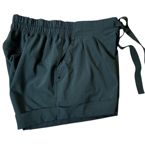 Lululemon Spring Break Away Short Black First Release Women Size 4  3" W7920S - Picture 13 of 16